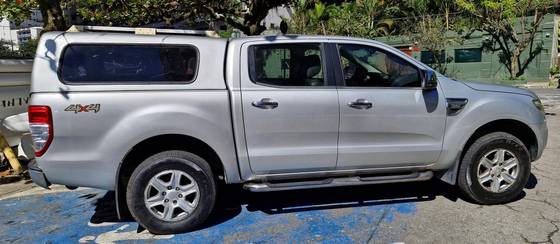 FORD RANGER 3.2 XLT 4X4 CD 20V DIESEL 4P AUTOMÁTICO FORD RANGER 3.2 XLT 4X4 CD 20V DIESEL 4P AUTOMÁTICO